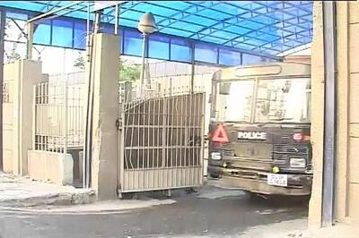 Eight prisoners injured in a clash in inside the Tihar Jail