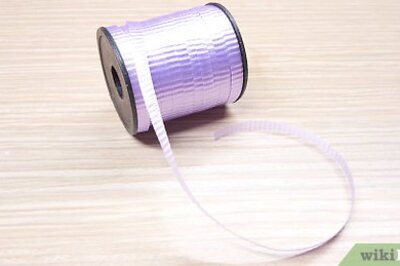 How to Curl Ribbon with Scissors