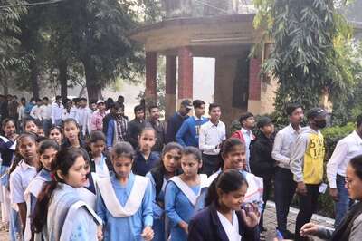 School in South Delhi Evacuated After Bomb Threat, Nothing Suspicious Found Yet