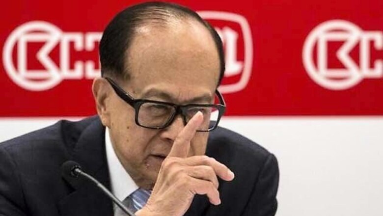Hong Kong tycoon calls for protests to end after tension over police beating
