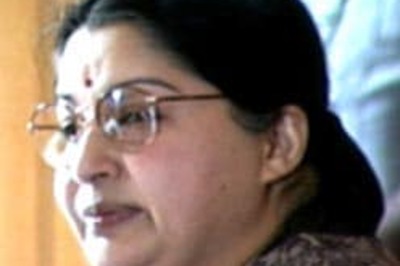 Jaya vows to form Third Front with SP
