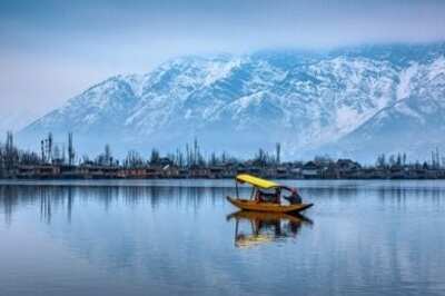 Enjoy Hot Air Balloon Rides at Srinagar's Zabarwan Park 