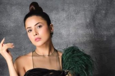 Shehnaaz Gill Turns Stunner for Dabboo Ratnani, Watch BTS of Photoshoot