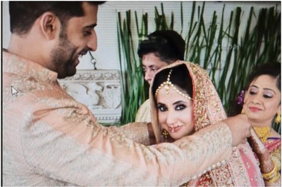 Urmila Matondkar Shares Throwback Pic from Wedding to Wish Husband on Anniversary