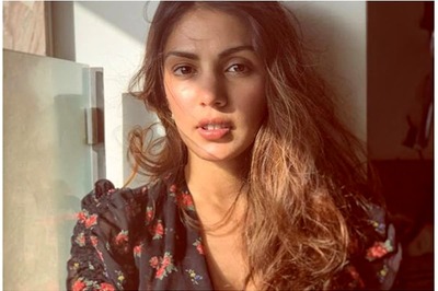 Director Rumi Jaffery Praises Rhea Chakraborty’s Work in Chehre
