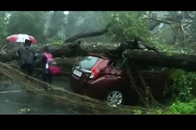 Cyclone Vardah: CM Panneerselvam Asks Rs 1,000 Crore Aid From Centre