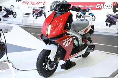 Auto Expo 2018: TVS Unveils Creon Performance Scooter and Zeppelin Cruiser Motorcycle