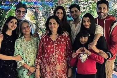 This love-filled Photo of the Bachchan Family is Melting Hearts on Internet