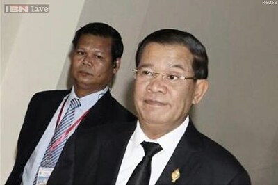 Cambodia's Hun Sen pushes on with forming government
