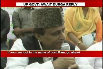 Sand mafia kills one in Noida, SP leader mocks suspended IAS officer