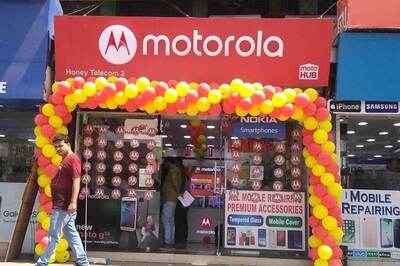 Motorola Launches 50 More 'Moto Hubs' in Western Uttar Pradesh