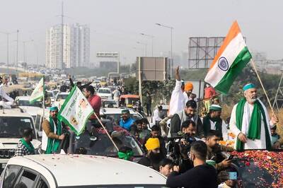 Farmers' Protest: Agitators Vacate Ghazipur Border, Rakesh Tikait Thanks Supporters