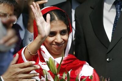 After being stranded in Pakistan for 15 years, hearing and speech impaired Geeta returns to India