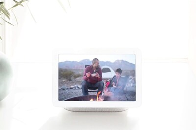 Google Starts Testing Its Long-Awaited Fuchsia OS on the Original Nest Hub