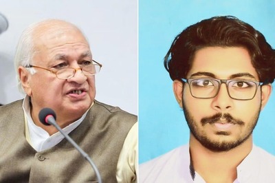 'Give Up Violence': Kerala Guv Meets Family of Deceased Veterinary Student as Cops Arrest 9; Eight Still Absconding