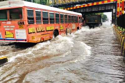 Mumbai Rains: Heavy Showers Cause Waterlogging as Active Monsoon Starts, IMD Issues Weekend Warning