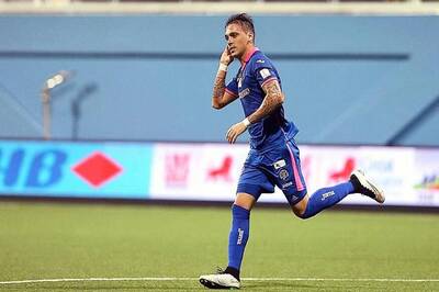 ISL 2016: NorthEast United FC Re-Sign Nicolas Velez