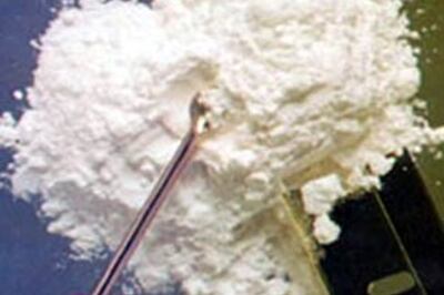 American Airlines staff held on drug charges