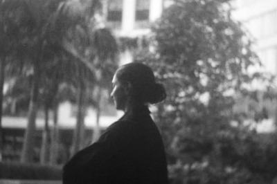 Deepika Padukone Wants a Prateek Kuhad Song to Play in the Background of Her Stunning Picture