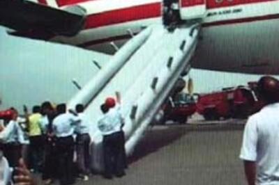 Flight catches fire, close shave for 252 passengers