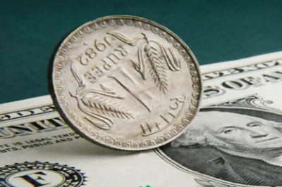 Rupee Falls 18 Paise To Close At 82.22 Against US Dollar