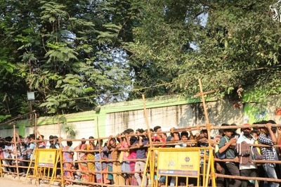 'We Call it Craze': CSK Fans Wait In Long Queue Outside Chepauk For First Home Match Tickets