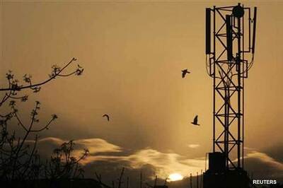 Suggest disincentive to tackle call drops: DoT to TRAI