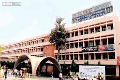 Medical Superintendents of 13 Delhi government hospitals transferred