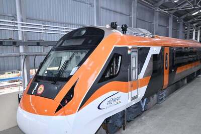 Vande Bharat Train's New Colour Revealed; Railway Minister Vaishnaw Says Inspired by Tricolour