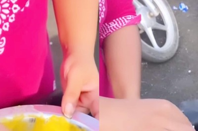 Indian Street Vendor Makes Chocolate Pakoda, Bizarre Food Combo is a Hard Sell on Internet