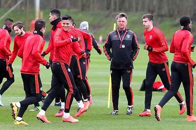 Manchester United, Liverpool renew rivalry in Europa League