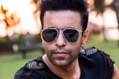 'Thoda Fun, Thoda Masti': Aamir Ali, Krishna Mukherjee Dance to O Antava on E-rickshaw