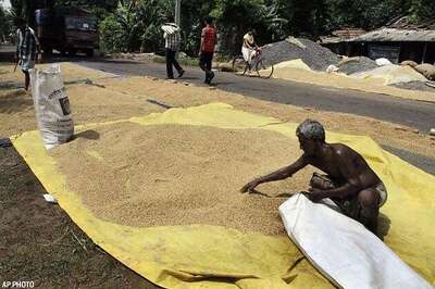 Economic Survey 2013-14: Poverty ratio declines to 21.9 per cent