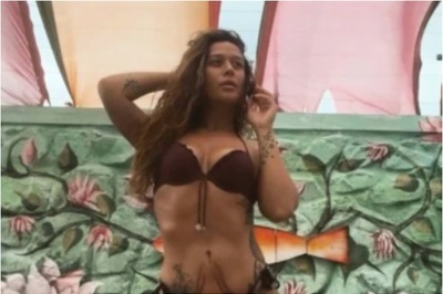 Krishna Shroff Flaunts Her Bikini Body in New Pics