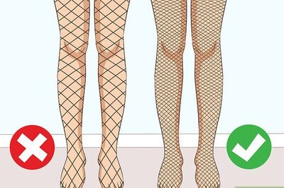 How to Wear Fishnets Elegantly