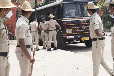 Karnataka Alert as 'Hanuman Chalisa vs Azaan' Loudspeaker Row Intensifies; Govt 'Warns Action' Against 'Noise Pollution' as 301 Notices Served