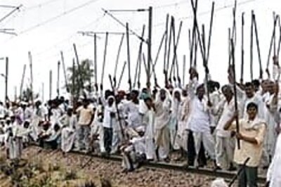 24 Gurjar women released, agitators return to talks