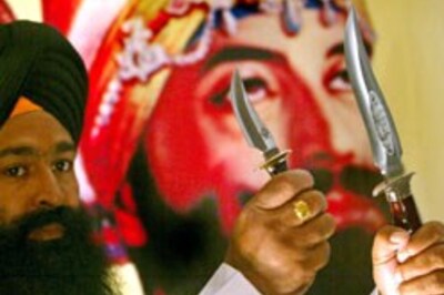 Sikh air travellers can carry daggers