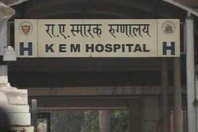 Five held for assaulting doctors at Mumbai hospital