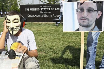 Edward Snowden still in Moscow despite Bolivian plane drama