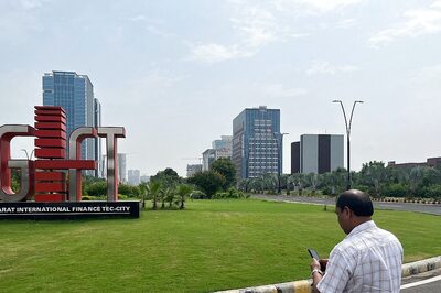 NSE IX Gets SEC Class Relief; Permits US Clients to Trade on Equity Index Option Contract