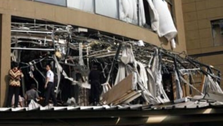 Jakarta hotel blasts kill 9