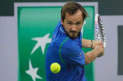 Despite Difficulties, Daniil Medvedev Rolls On at Indian Wells