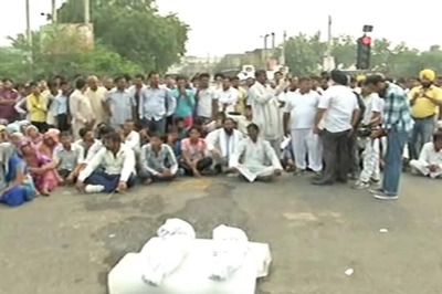 Villagers block highway in Faridabad, refuse to cremate bodies of Dalit kids who were burnt alive