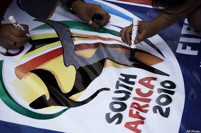 Plane with World Cup journos crash-lands