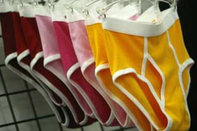 Naked major arrested for buying women's panty