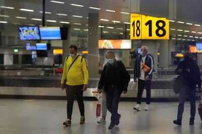 Dutch Head Into Christmas 'Lockdown' to Stop Omicron Spread