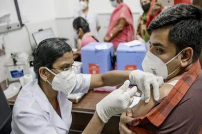 Consider Discount on Policy Renewal for Those with 3 Doses of Covid-19 Vaccine: Irdai to Insurers
