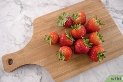 How to Make 4th of July Strawberries