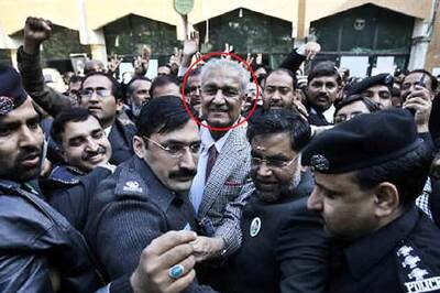 Pak to quiz disgraced nuclear scientist